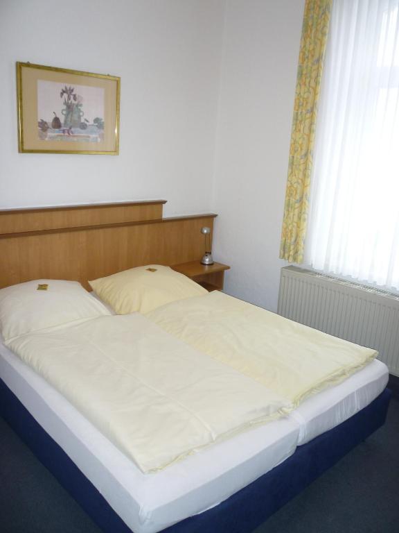 Hotel-Gaststatte Mutter Buermann Hemmingen  Bilik gambar