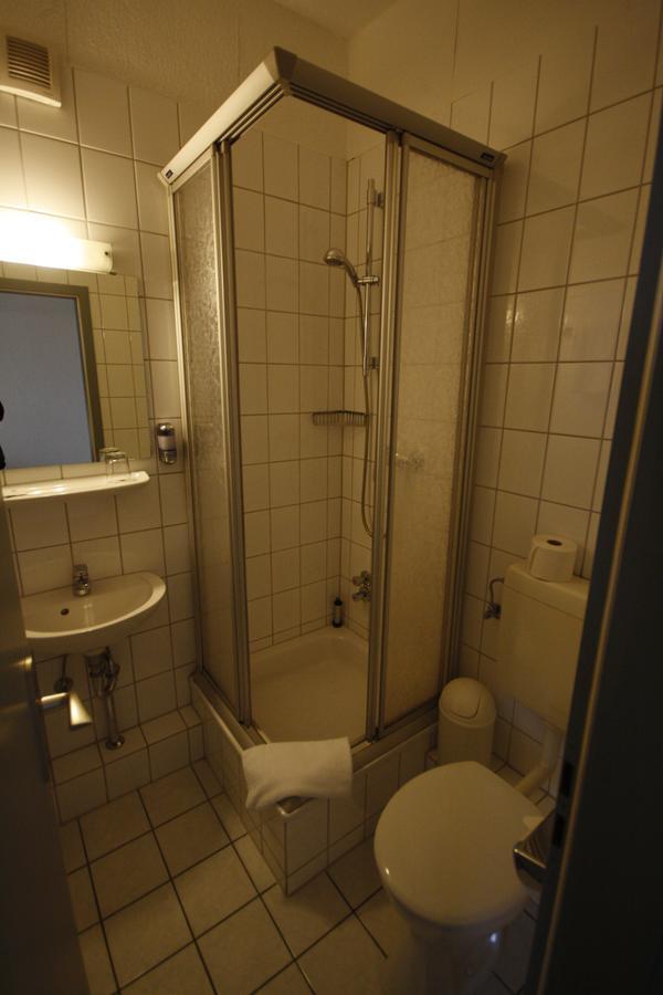 Hotel-Gaststatte Mutter Buermann Hemmingen  Luaran gambar